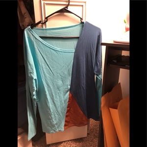 Women’s multi colored blue shirt XL new never worn no tags